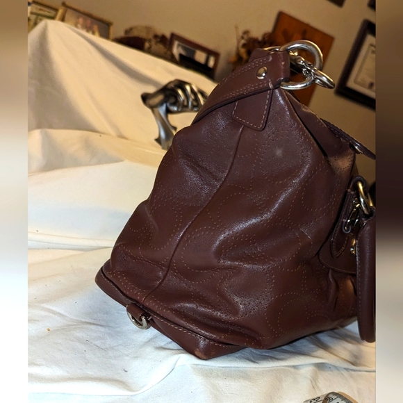 Beautiful Brown Leather Coach Bag - Picture 2 of 9